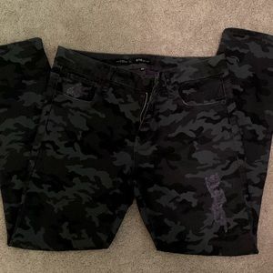 STS Blue Alice Ankle Skinny black camo